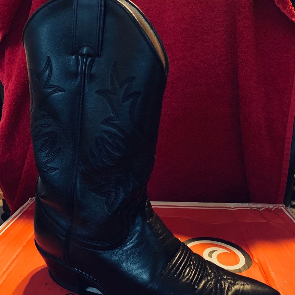 Cowboy Boot - Picture 2 of 5